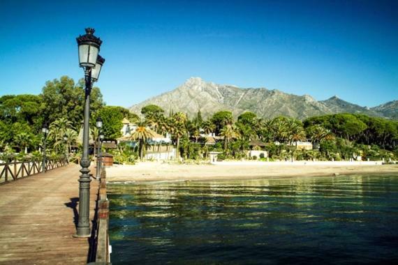 Apartamento Milla De Oro Marbella Luaran gambar